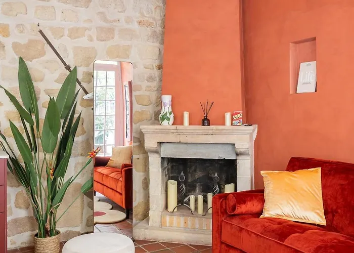 Parisian Duplex In Marais With Sauna