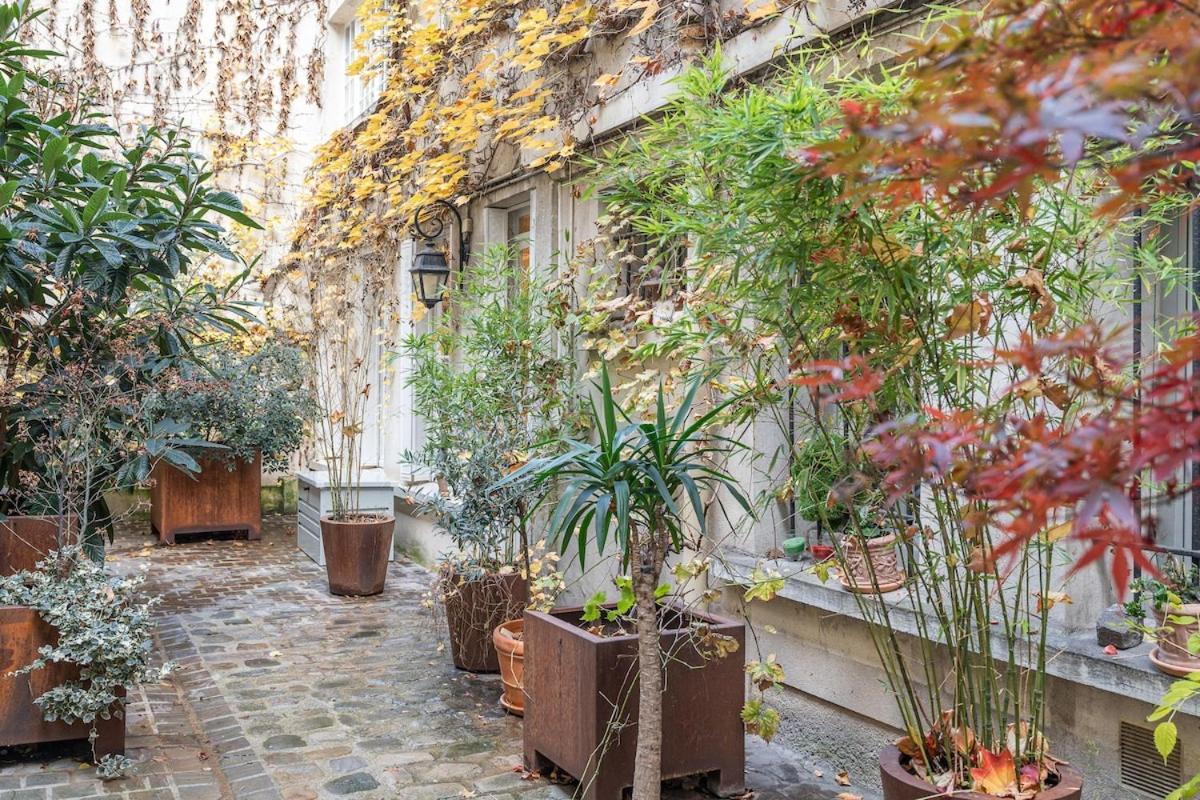 Parisian Duplex In Marais With Sauna Apartment *