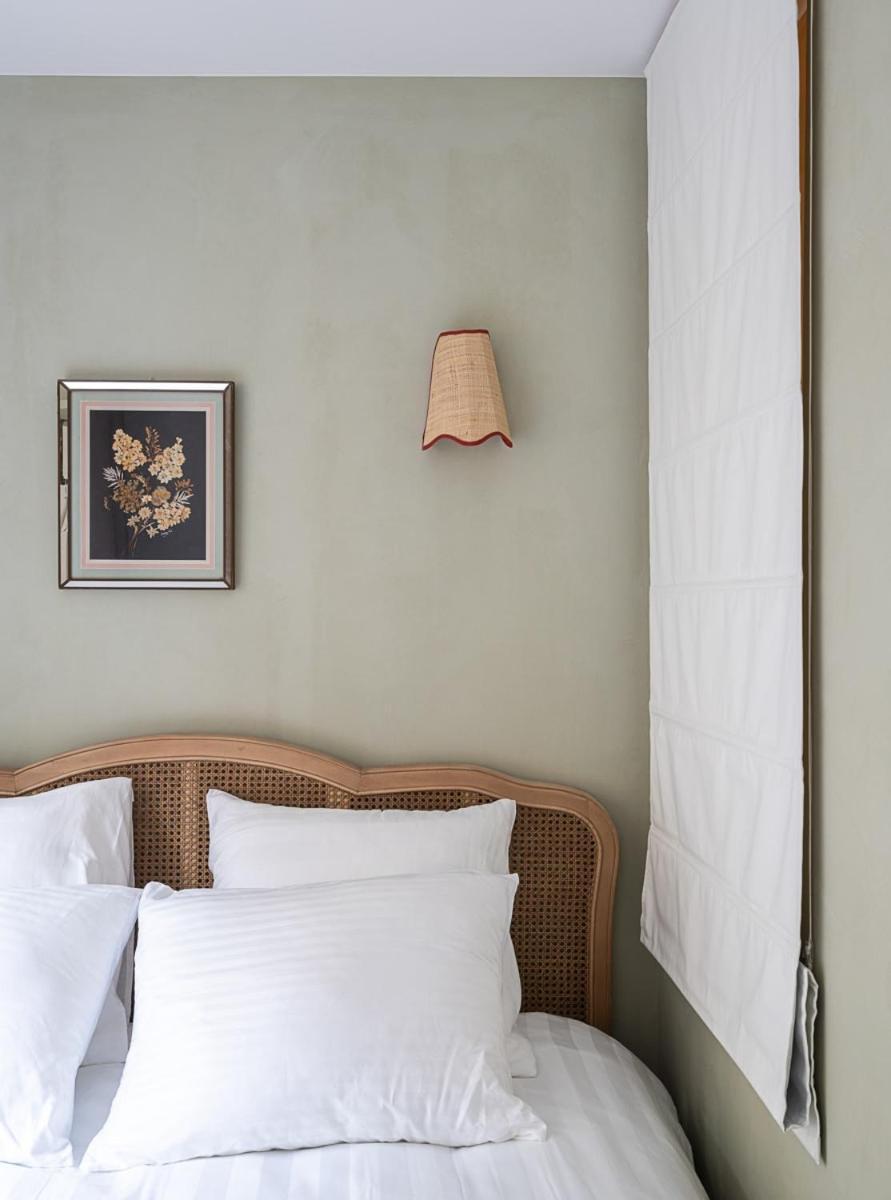 Parisian Duplex In Marais With Sauna Apartment *