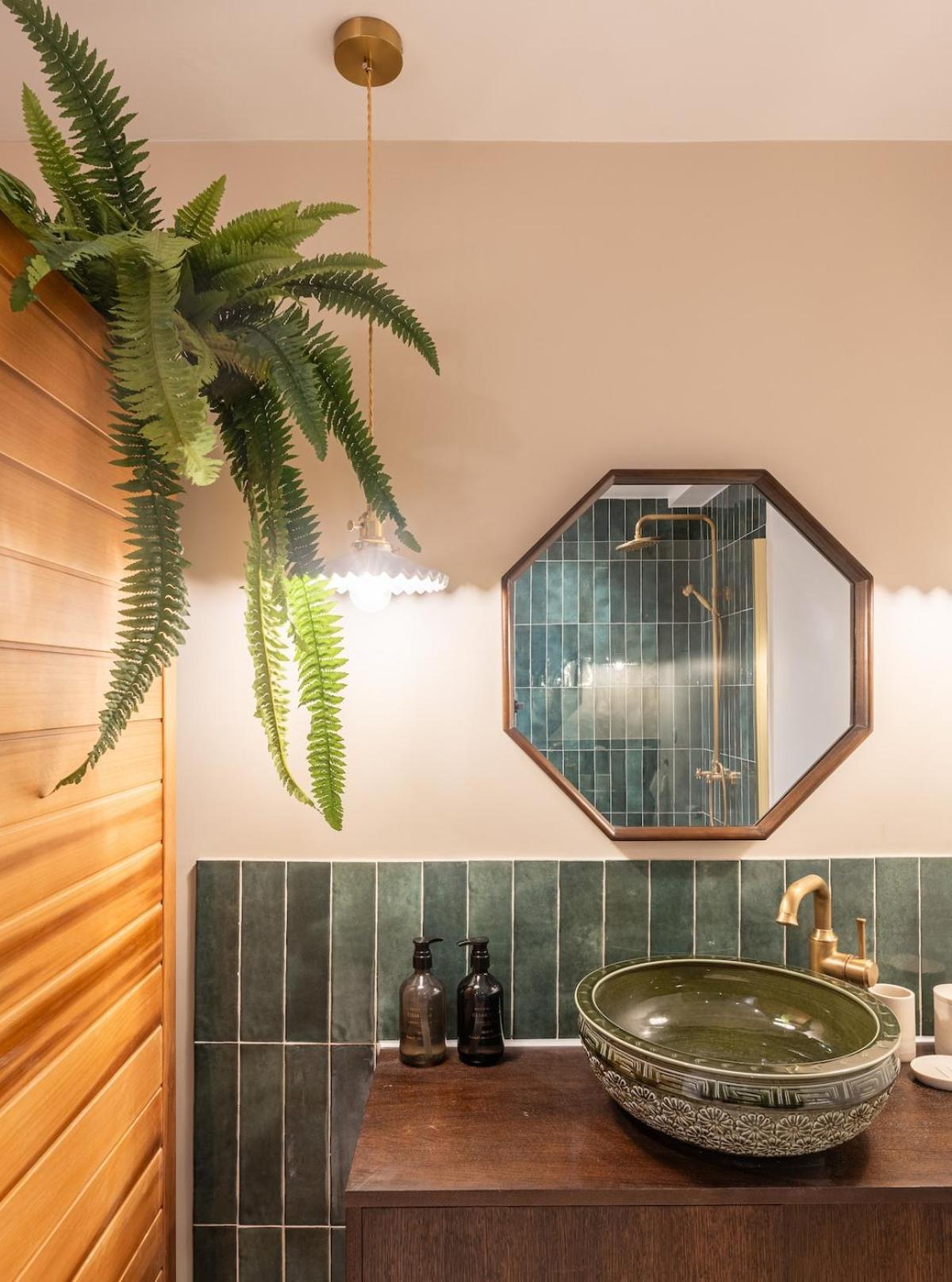 Parisian Duplex In Marais With Sauna *